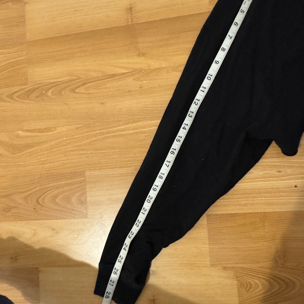 ALO Yoga Black Long Sleeve Crop Top - Picture 5 of 7